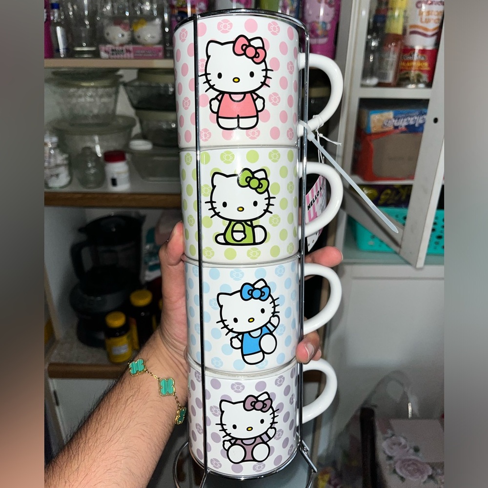Hello Kitty Muggs!!